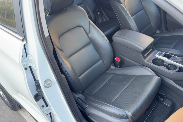 Used Hyundai Tucson 2018 1.6T Dual-Clutch Two-Wheel Drive 15th Anniversary Special Edition Right Front Seat