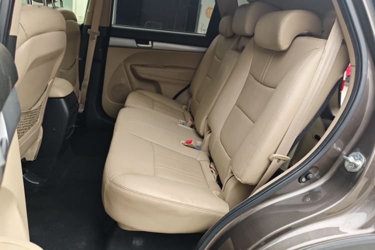 Used Kia Sorento 2013 2.4L 7-Seater Gasoline Luxury Version China IV Standard
