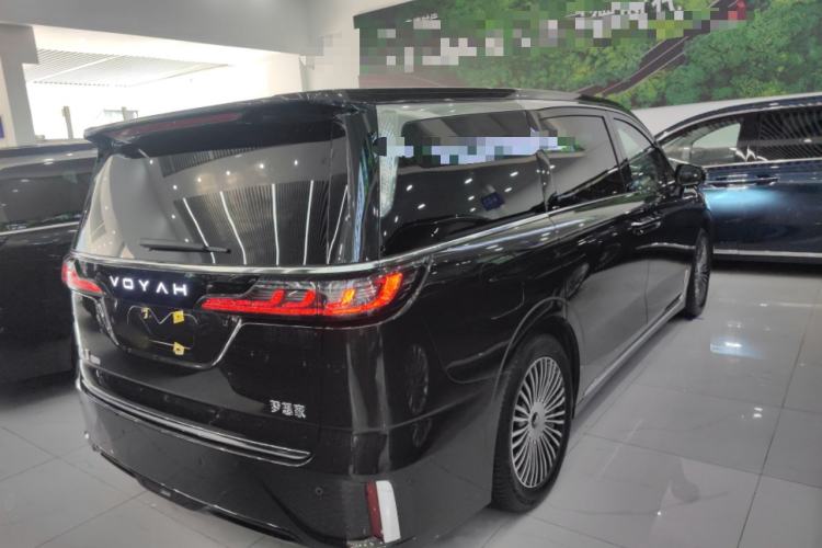 Used VOYAH Dream 2025 PHEV Four-Wheel-Drive Flagship Kunpeng Edition Rear Right 45 Deg