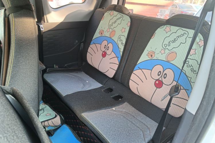 Used Chery QQ Ice Cream 2022 170km Sundae Phosphate Lithium-Ion