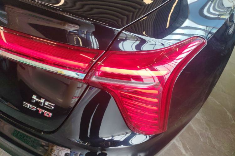 Used Hongqi H5 2023 1.5T DCT Smart Connect Flagship Edition Exterior 3