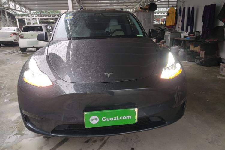 Used Tesla Model Y 2021 Long-Range All-Wheel-Drive Version