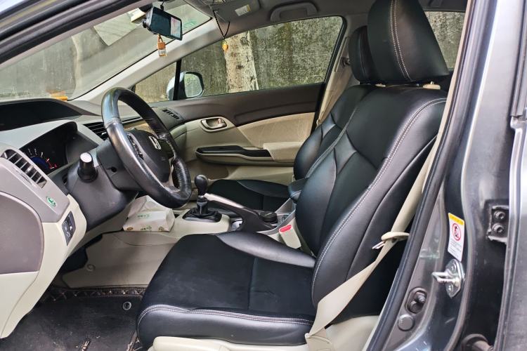 Used Honda Civic 2012 1.8L manual Comfort version
