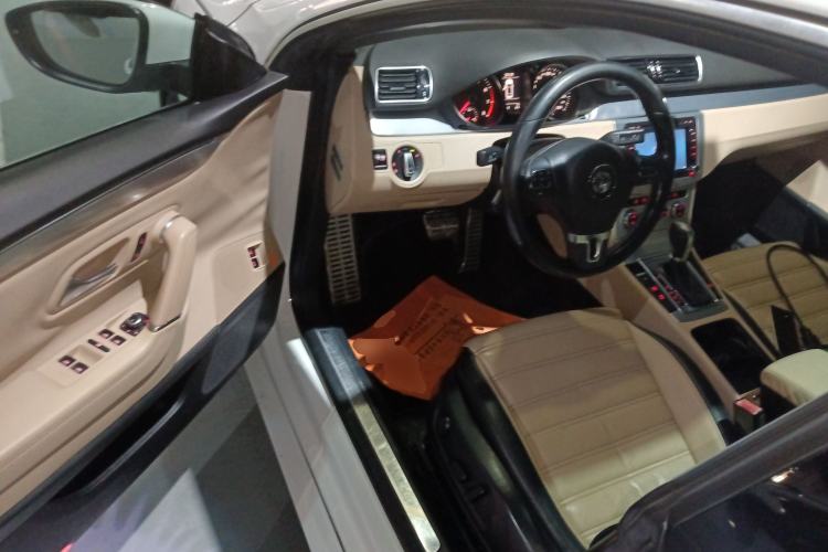Used Volkswagen FAW-Volkswagen CC 2015 1.8TSI Prestige Model Driver Seat