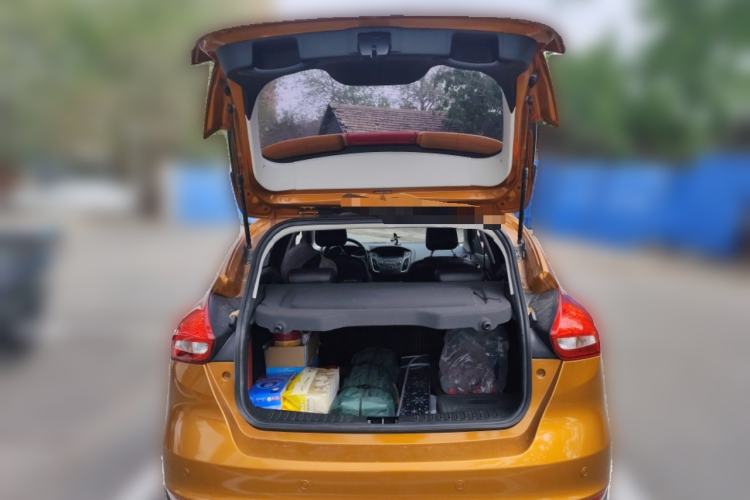 Used Ford Focus 2015 Hatchback 1.6L Manual Fashion Edition