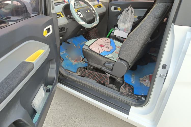 Used Chery QQ Ice Cream 2022 170km Sundae Phosphate Lithium-Ion