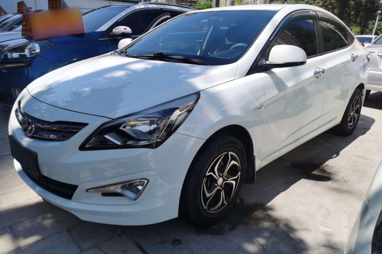 Used Hyundai Verna (older generation) 2014 1.4L Manual Smart GLS Trim