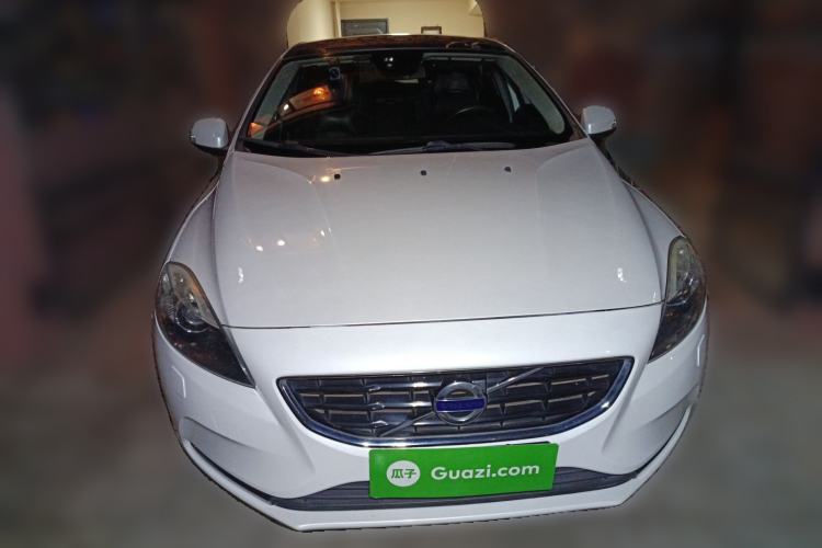 Used Volvo V40 2015 1.6T Zhiyi Edition