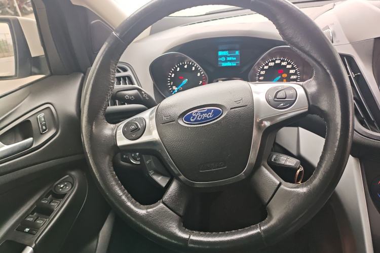 Used Ford Kuga 2013 1.6L GTDi Two-Wheel-Drive Trend Model Steering Wheel