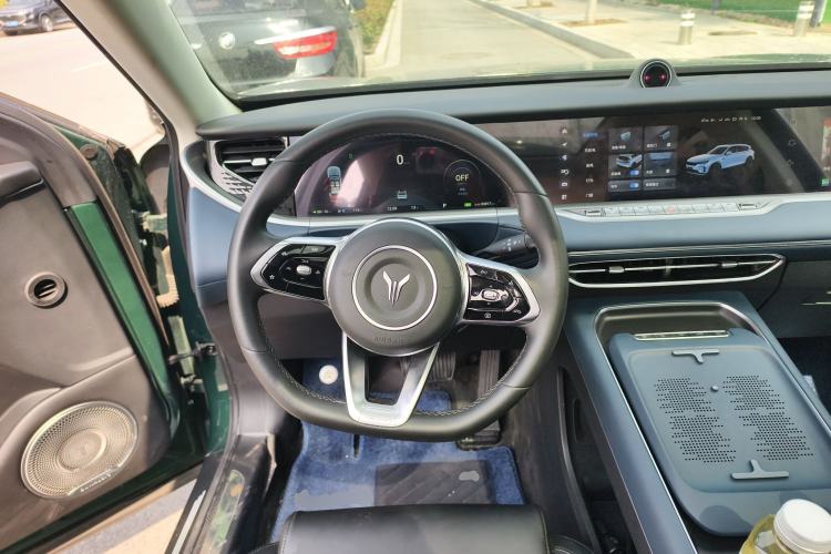 Used VOYAH FREE 2024 Ultra-Long Range Intelligent Driving Version Steering Wheel