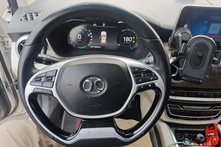 Used BAIC Beijing EU5 2018 R500 Smart Wind Edition