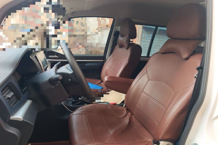 Used FORTHING Lingzhi 2023 M5 1.6L Practical Model 5 Seats