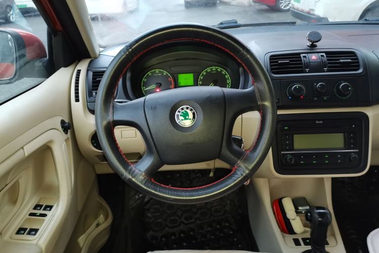 Used Skoda Fabia 2011 1.4L Automatic Crystal Edition