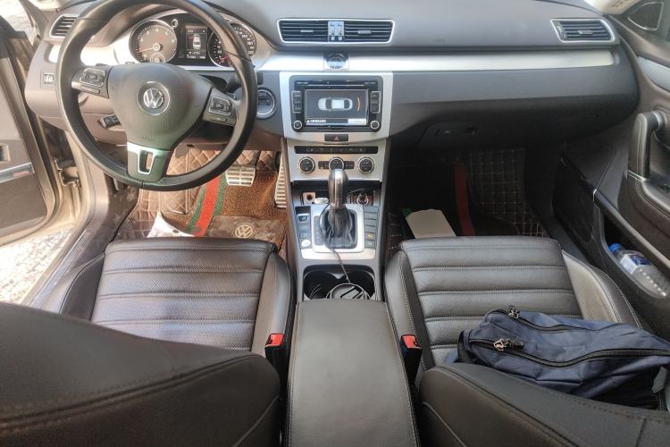 Used Volkswagen FAW-Volkswagen CC 2015 2.0 TSI Ultimate Model Center Console