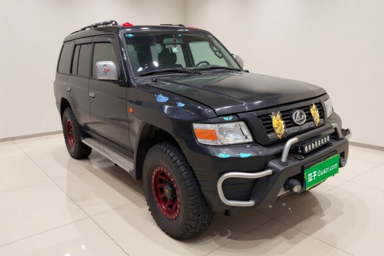 Used Leopaard Q6 2015 2.4L Manual 4x4 Excellence Edition Exterior 2