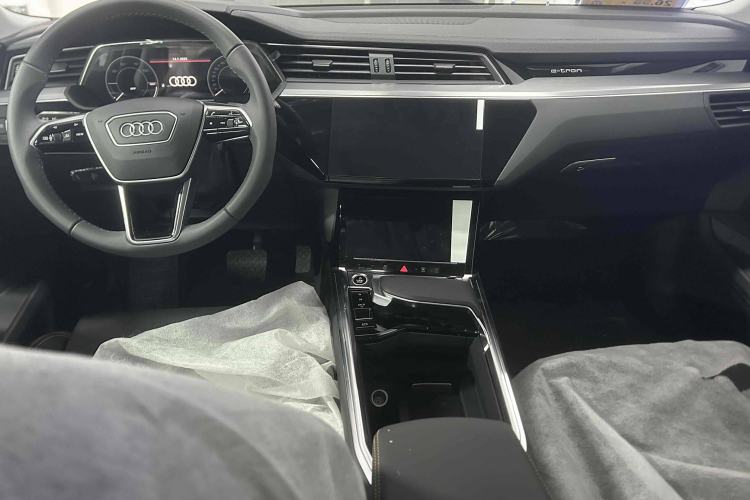 Used Audi e-tron 2021 50 quattro Luxury Edition