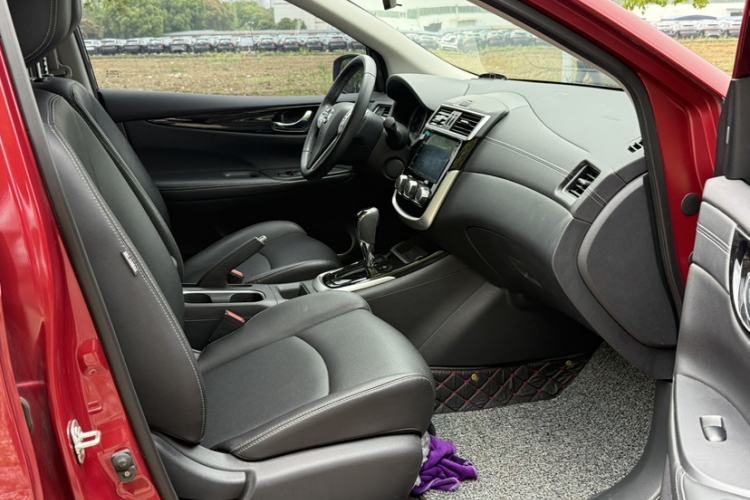 Used Nissan Tiida 2021 1.6L CVT Smart Drive Edition Right Front Seat