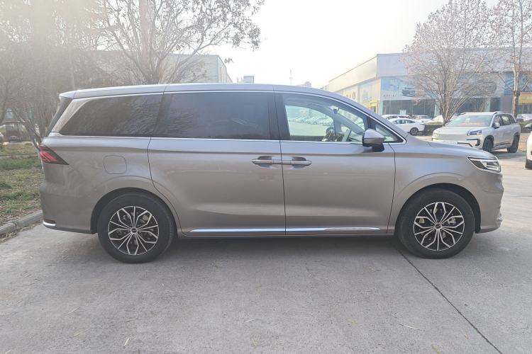 Used Roewe iMAX8 New Energy 2025 1.5T DMH Lu Zun Deluxe Edition
