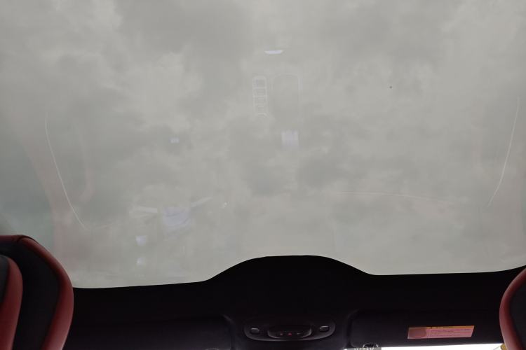 Used Xiaomi Auto SU7 2024 Four-Wheel Drive Ultra-Long Range Advanced Intelligent Driving Max Edition
