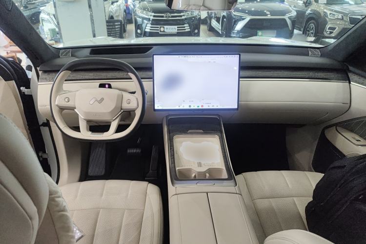 Used ONVO Luxeed L90 2025 Model—Max Six-Seater Version