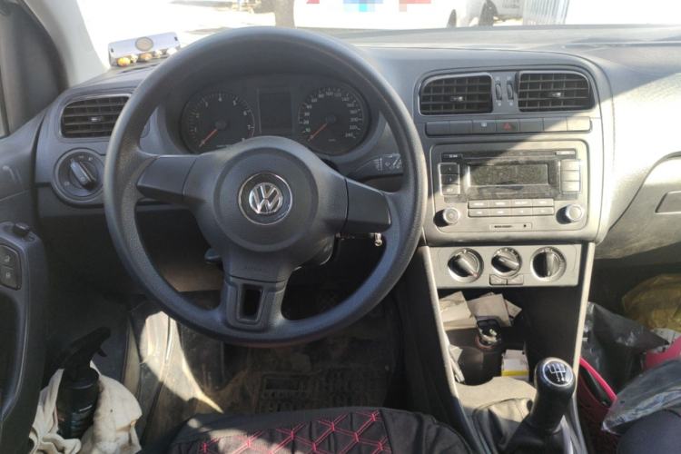 Used Volkswagen Polo 2013 1.4L Manual Fashion Edition
