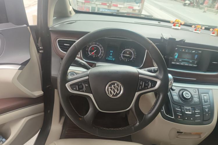Used Buick GL8 2017 25S Luxury Version China V Standard Steering Wheel