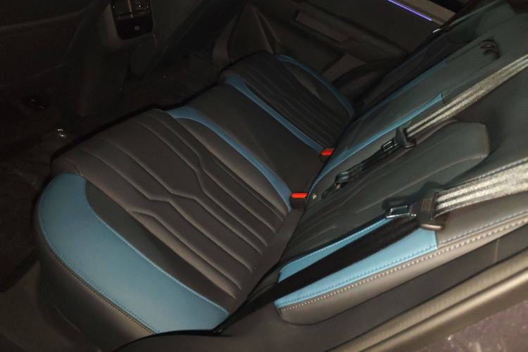 Used JETOUR Shanhai L6 2024 1.5TD DHT ULTRA