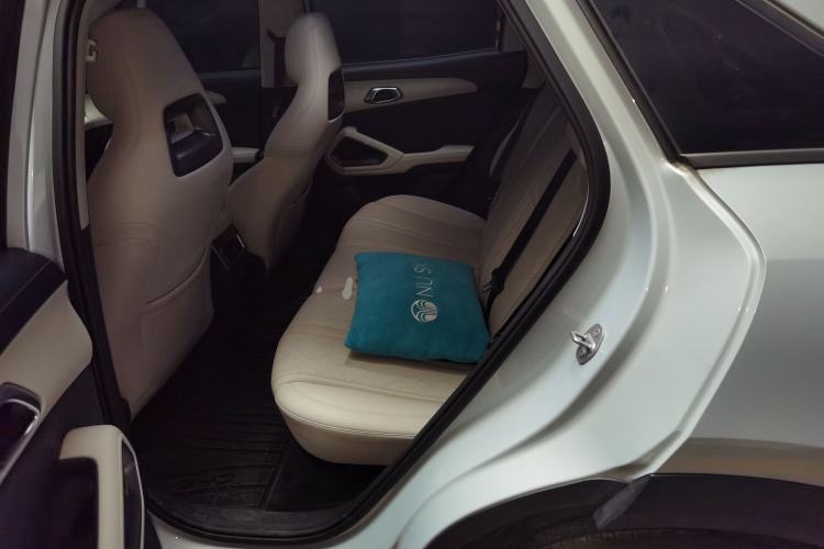 Used BYD Yuan UP 2025 Intelligent Driving Version 401 km Leading Edition