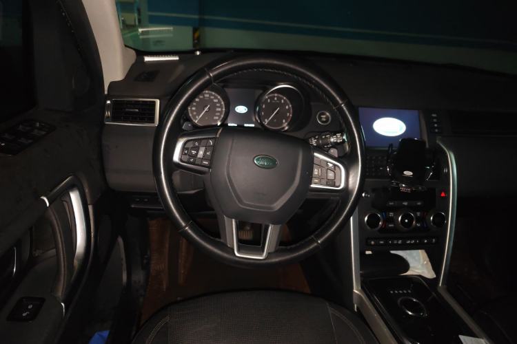 Used Land Rover Discovery Sport 2019 240 PS SE Version China V Standard Steering Wheel