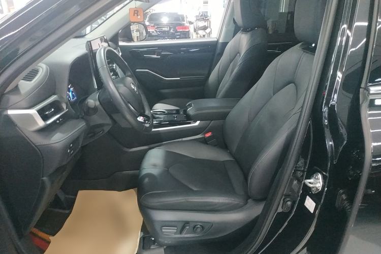 Used Toyota Highlander 2023 2.5L Smart Electric Hybrid Dual-Drive Prestige Version 7 Seats Left Front Seat