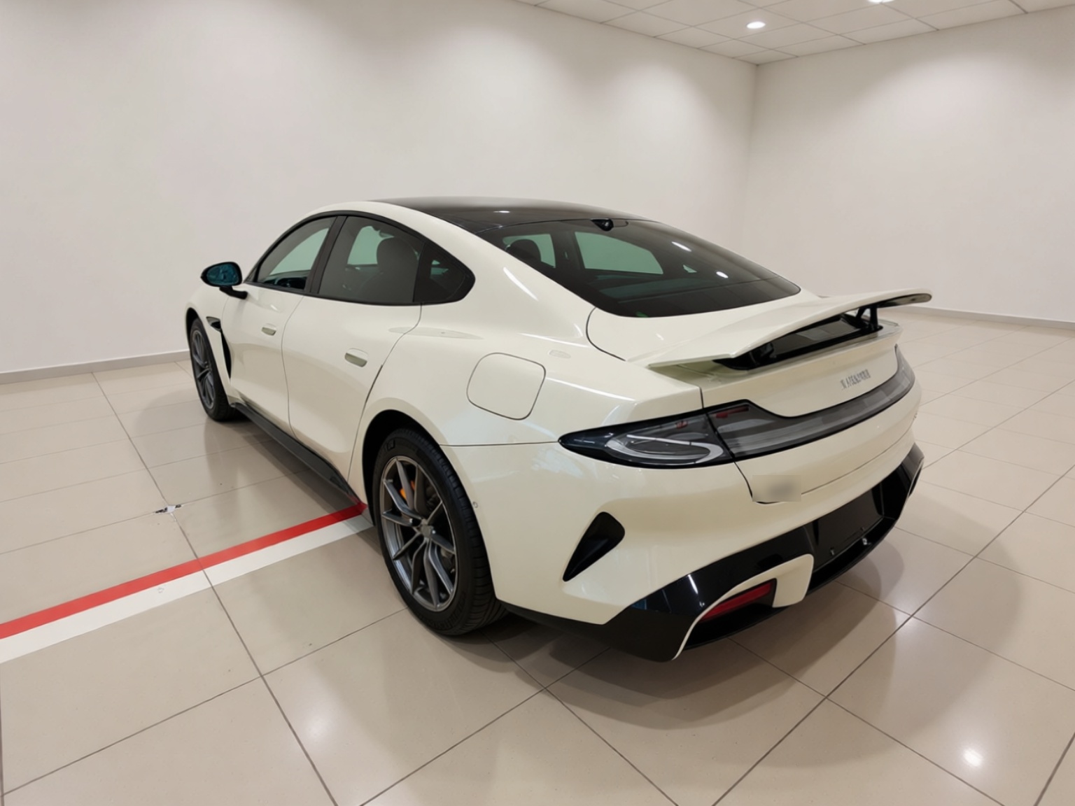 Xiaomi Auto SU7 2024 Four-Wheel Drive Ultra-Long Range Advanced Intelligent Driving Max Edition — снимка 4