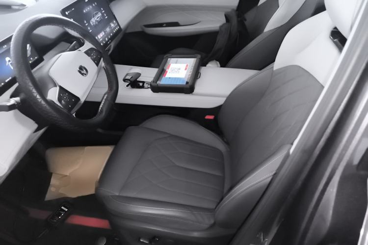 Used CHANGAN UNI-Z New Energy 2024 Blue Whale Smart Electric iDD 125km Beyond Edition
