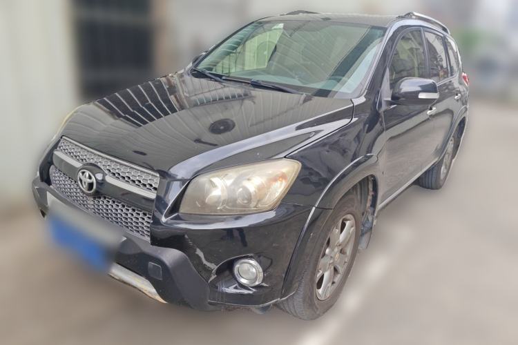 Used Toyota RAV4 2012 Luxurious 2.4L Automatic 4x4 with Stylish Features