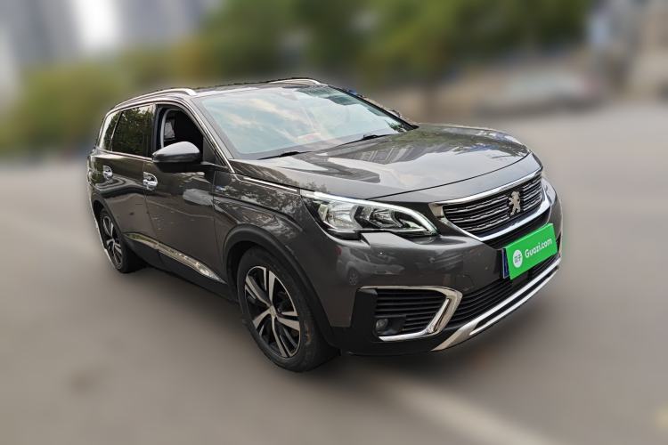 Used Peugeot 5008 2017 380THP 5-Seater Elite Edition Front Right 45 Deg