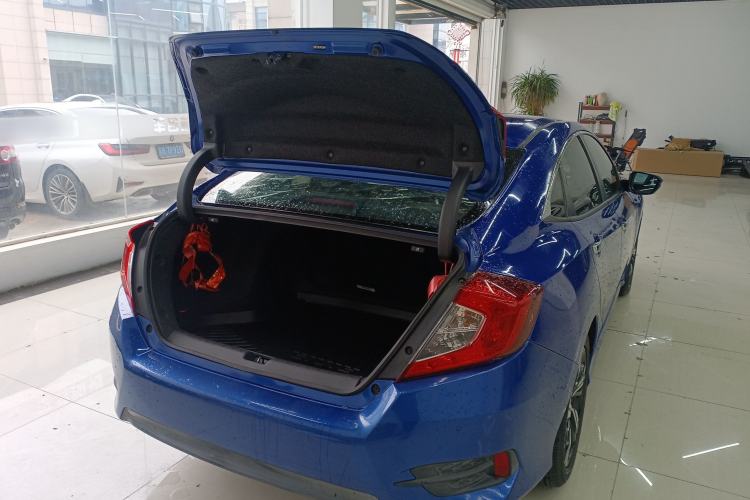 Used Honda Civic 2016 220TURBO CVT Prestige Edition Trunk