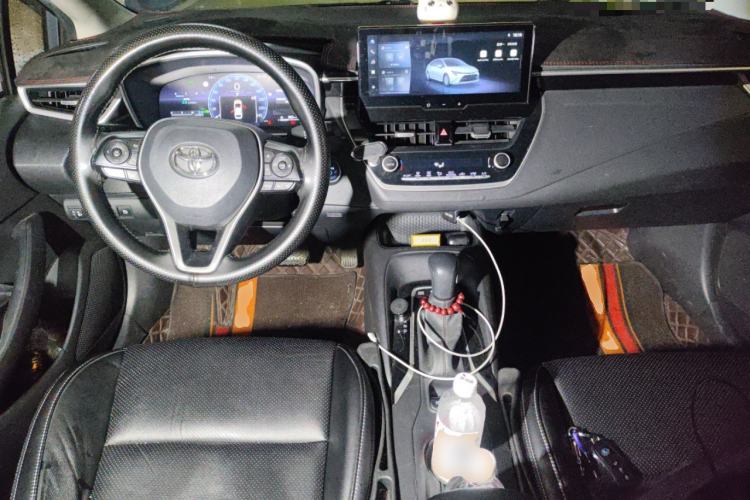 Used Toyota Levin 2023 Smart Electric Hybrid Dual-Engine 1.8L Luxury Edition Center Console