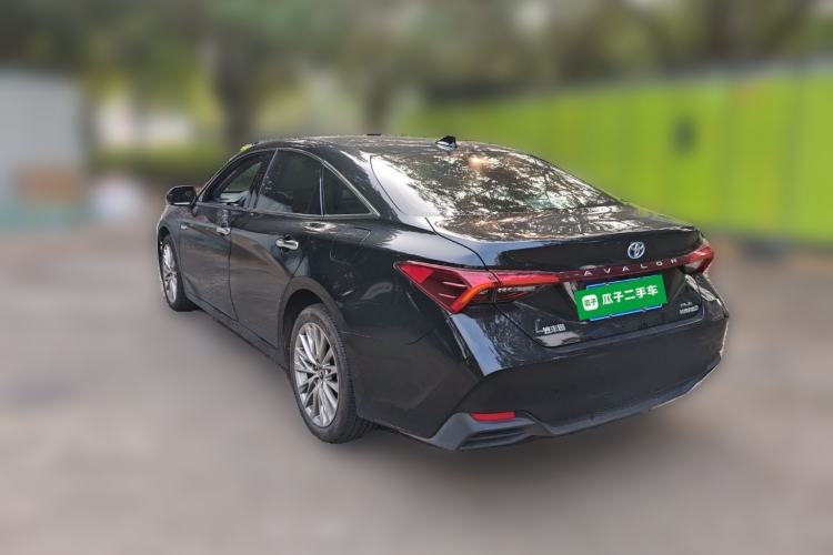 Used Toyota Avalon 2022 Dual-Engine 2.5L XLE Premium Edition
