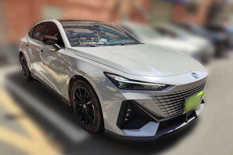 Used CHANGAN UNI-V 2022 1.5T Prestige Version