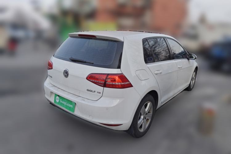 Used Volkswagen Golf 2015 1.4TSI Automatic Luxury Model
