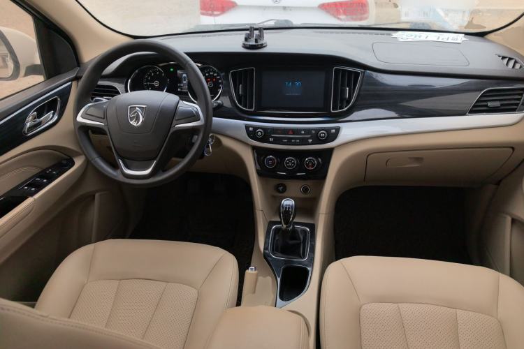 Used Baojun 730 2016 1.5L Manual Comfort Version 7 Seats China V Emission Standard
