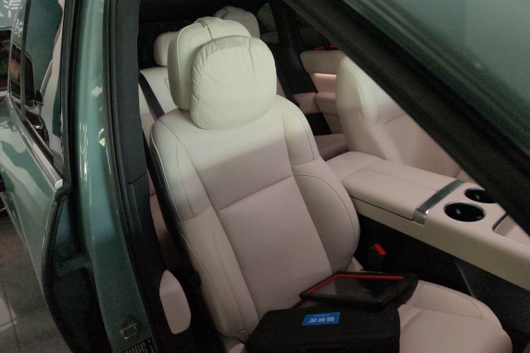 Used Li Auto L6 2025 Pro Smart Refresh Edition
