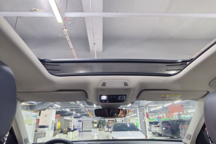 Used Volkswagen Tavendor 2023 380TSI Four-Wheel Drive R-Line First Edition Headliner