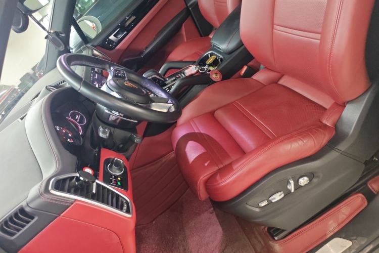 Used Porsche Cayenne 2019 Cayenne 3.0T Left Front Seat