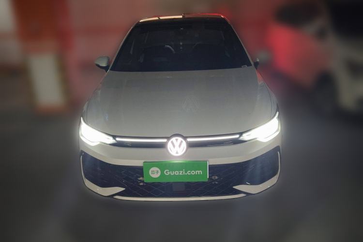 Used Volkswagen Golf 2025 Facelift 300TSI R-Line Front