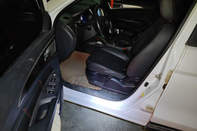 Used CHANGAN CS75 2016 2.0L Manual Luxury Version China V Standard Driver Seat