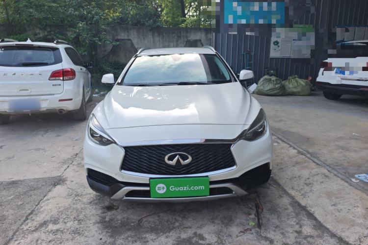 Used Infiniti QX30 2017 1.6T Two-Wheel Drive Fashion Edition Front