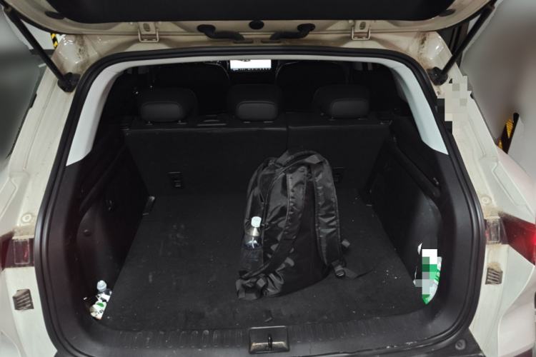 Used Baojun Yunhai 2024 500km Pure Electric Version Trunk