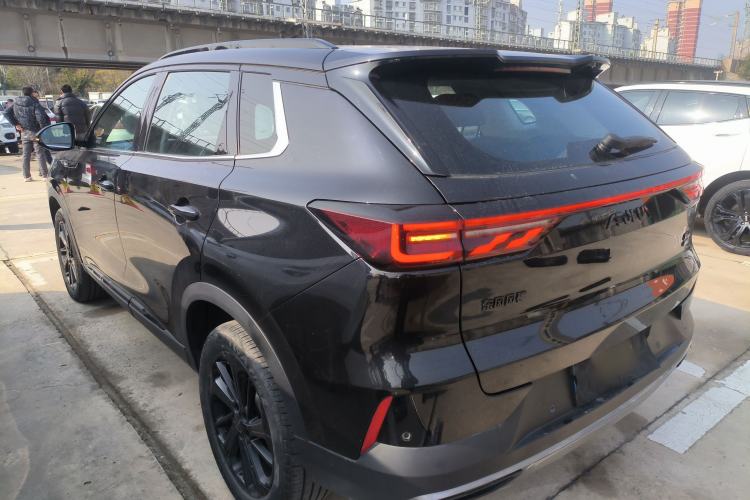 Used Dongfeng Aeolus Huge 2024 Mach Power 1.5T Luxury Model