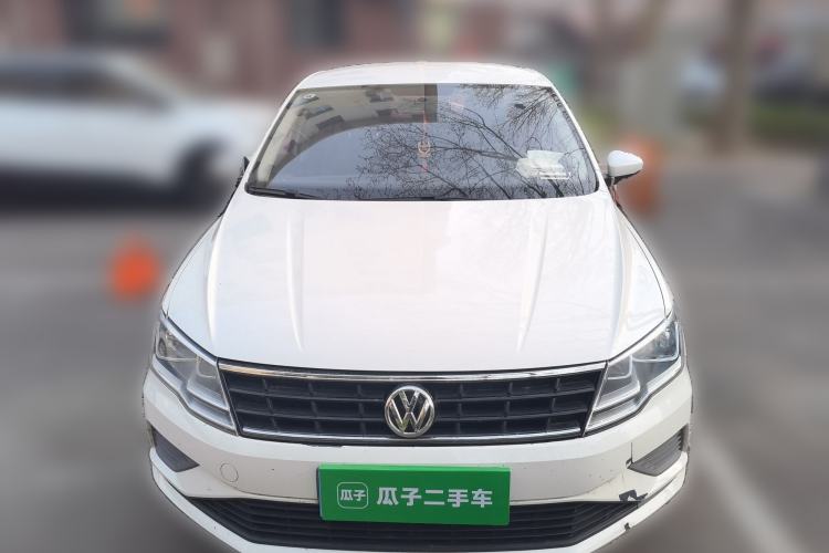 Used Volkswagen Jetta 2017 1.5L Manual Fashion Edition
