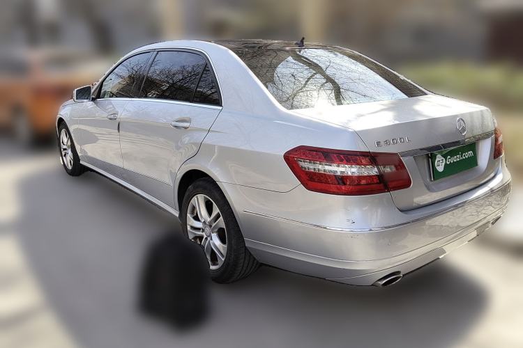 Used Mercedes-Benz E-Class 2010 E 300 L Fashion Model